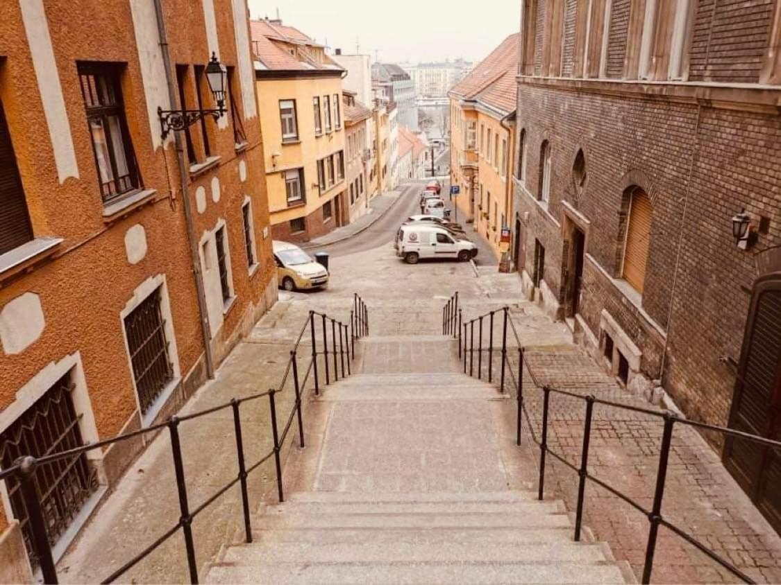 Апартаменты Pala Gardem Будапешт Экстерьер фото